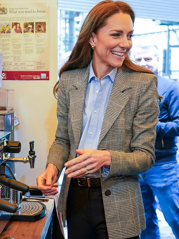 Kate Middleton plaid blazer